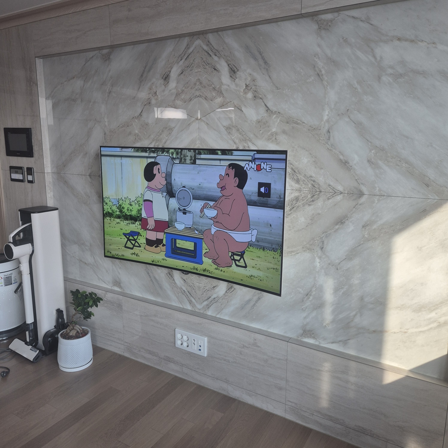 청년tv 거실 TV 거치 사례